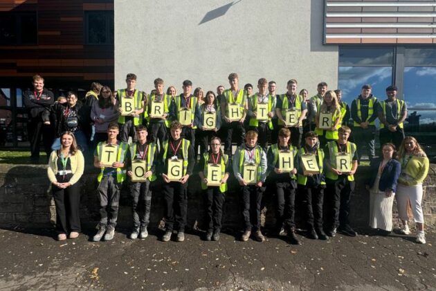 Staff and students wearng yellow for World Mental Health Day.